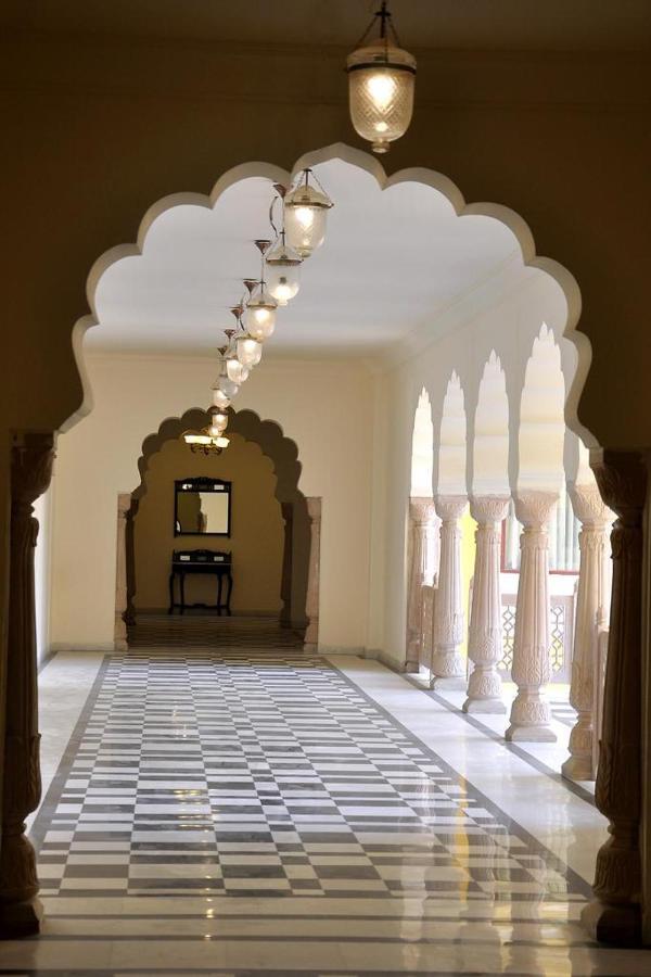 Hotel Raj Bagh Palace ジャイプール エクステリア 写真