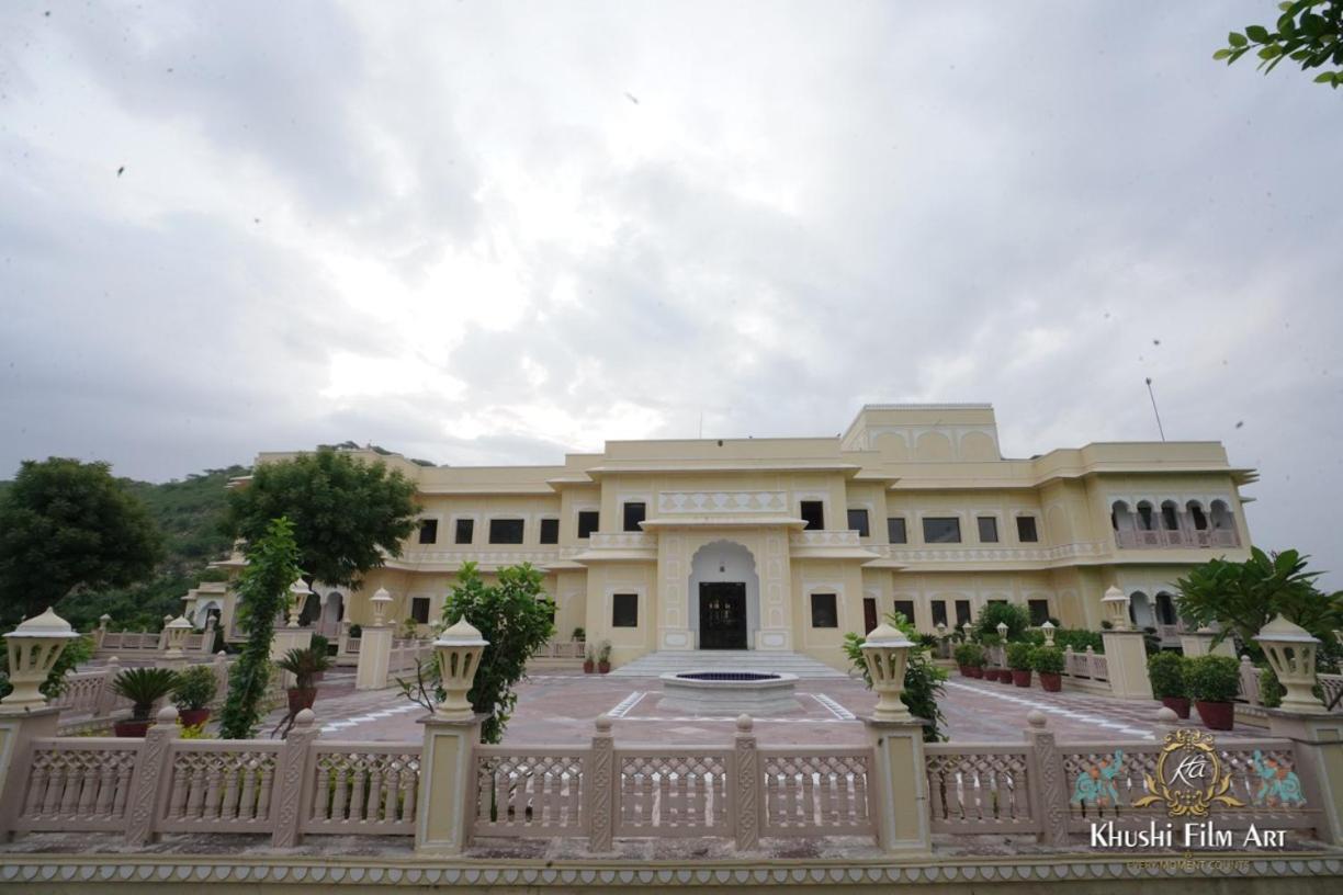 Hotel Raj Bagh Palace ジャイプール エクステリア 写真